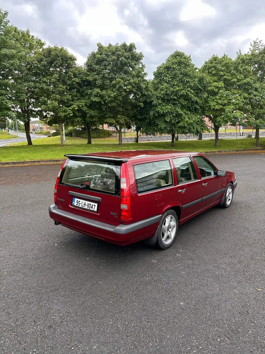 Volvo 850 T5 turbo wagon - Image 3