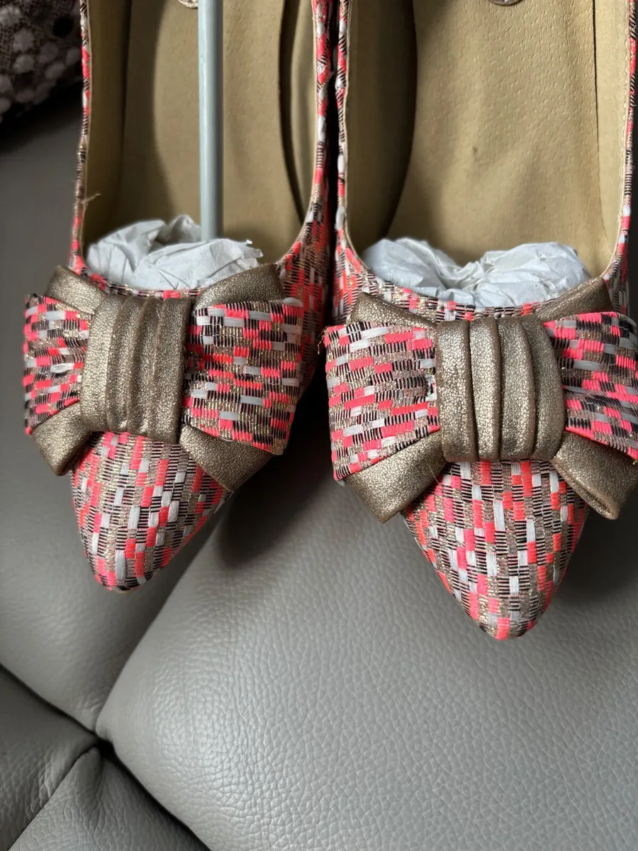 Shoes - Image 4