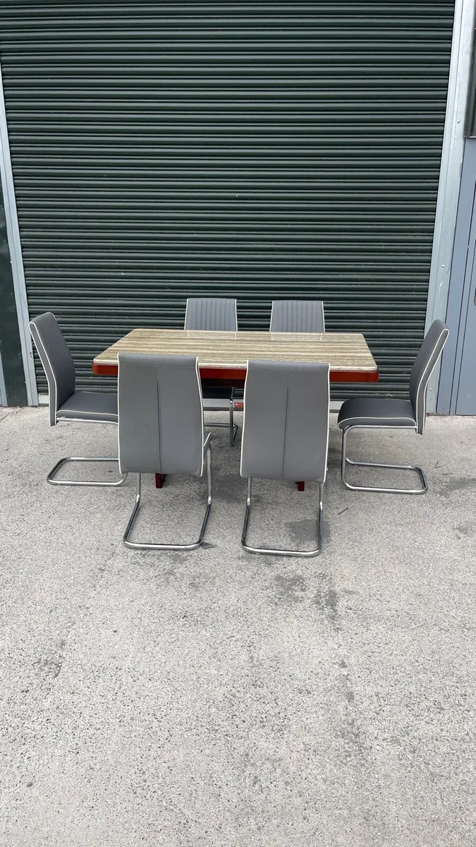 Luxury dining table with chairs - Image 3
