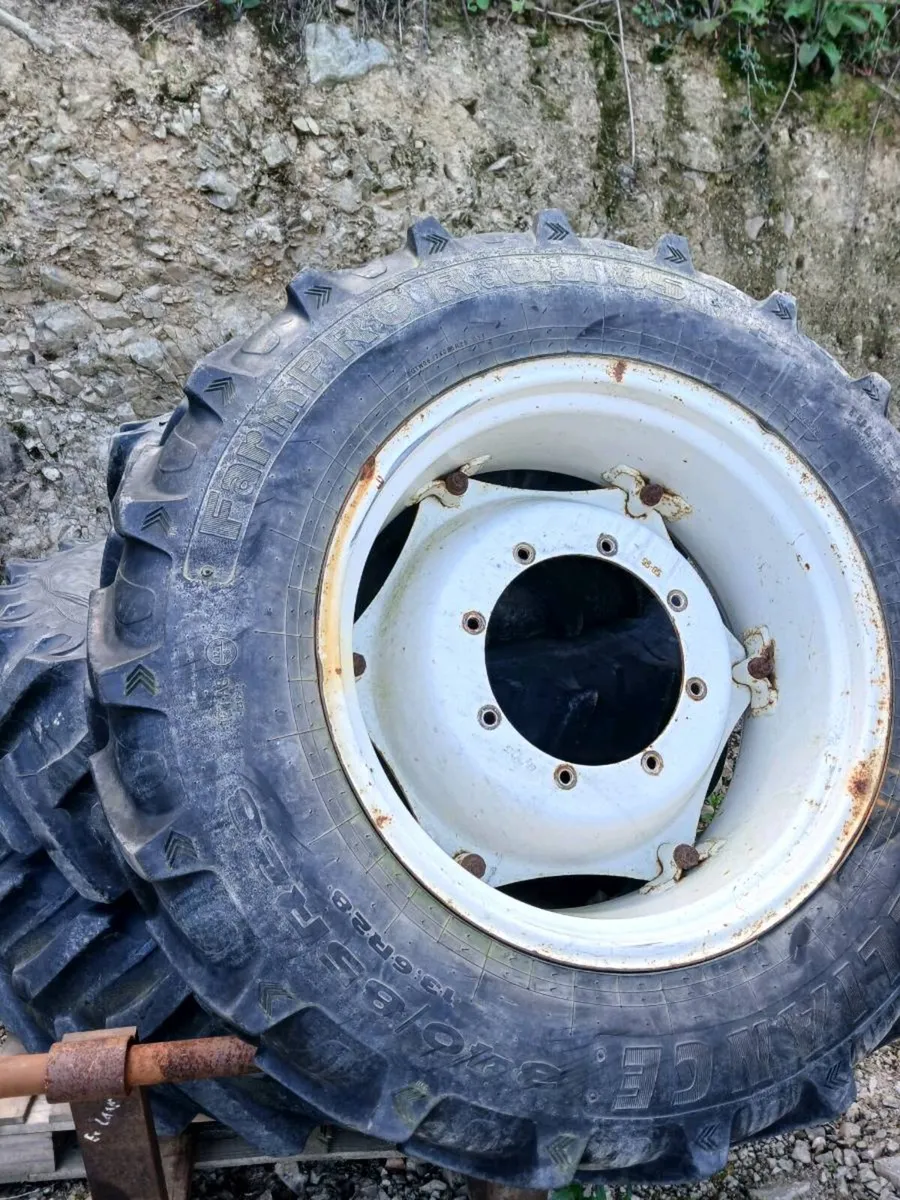 Fiat rims an tyres - Image 1
