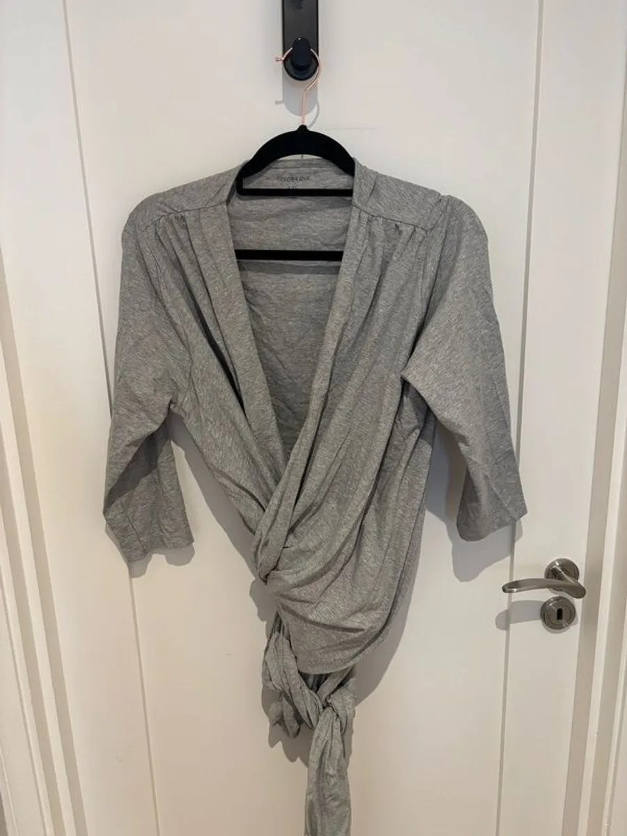 Maternity clothes bundle size 18 & 20 - Image 4