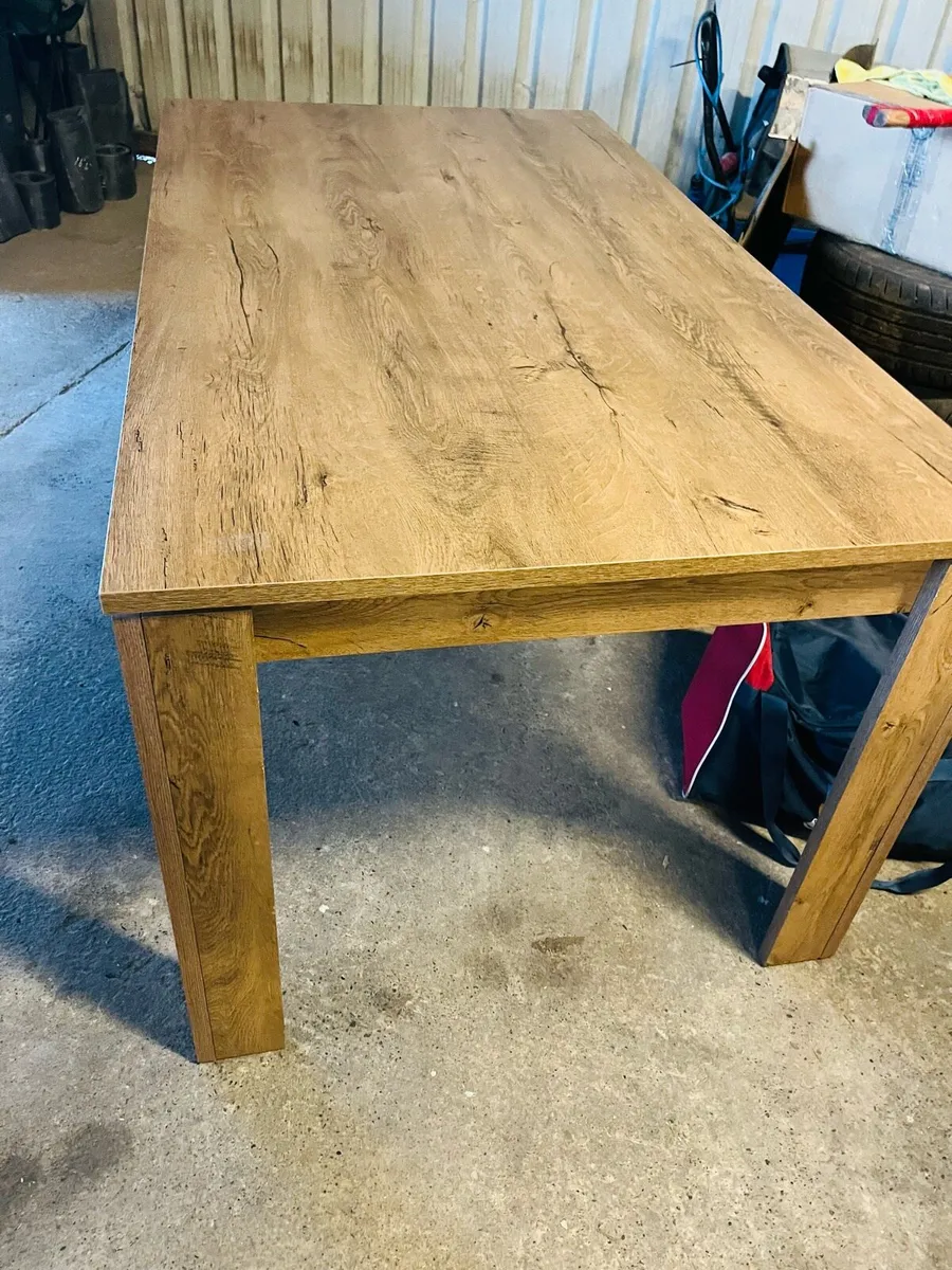 Kitchen table - Image 2