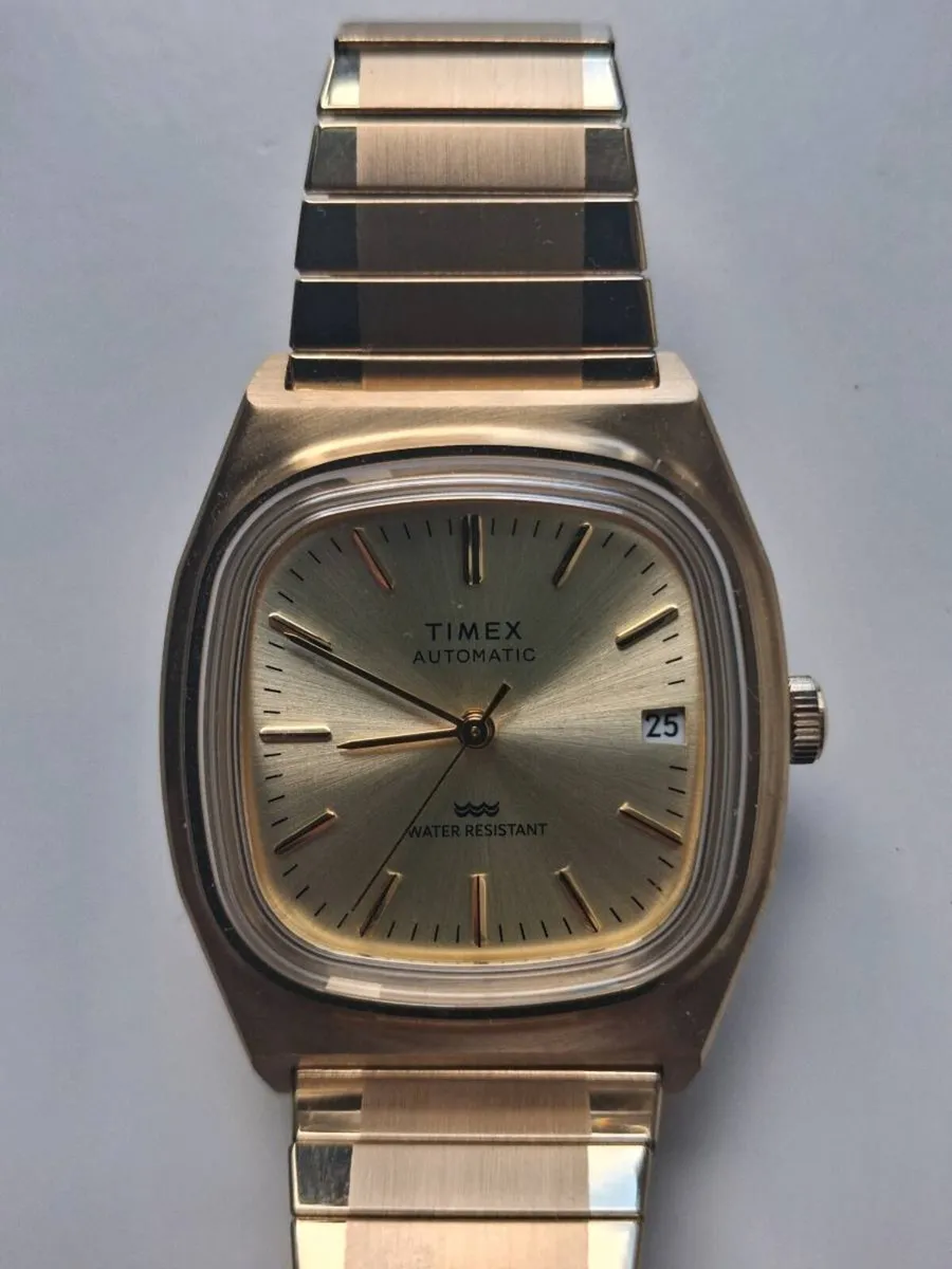 Timex 1983 E line reissue watch - Image 2
