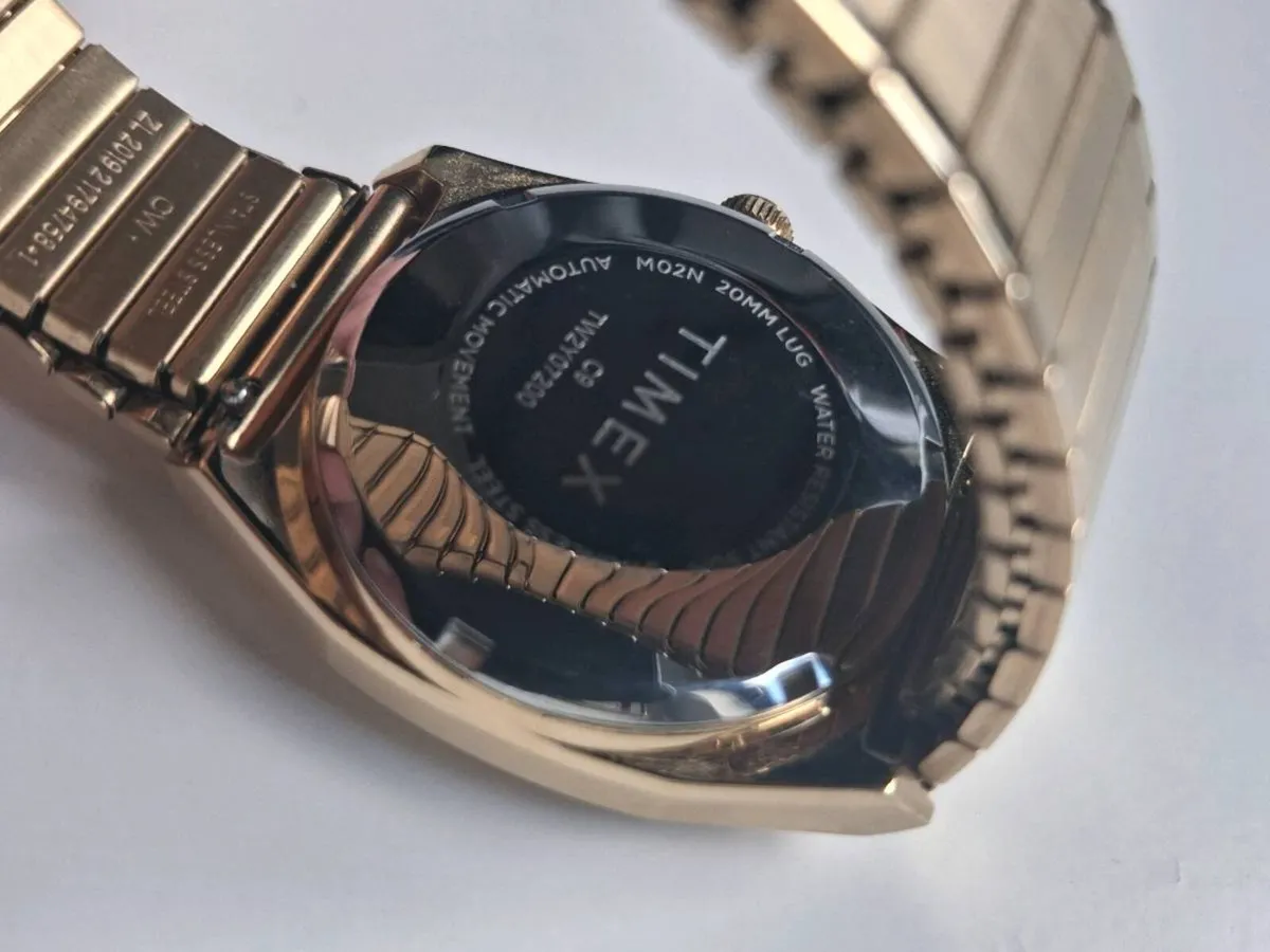 Timex 1983 E line reissue watch - Image 3