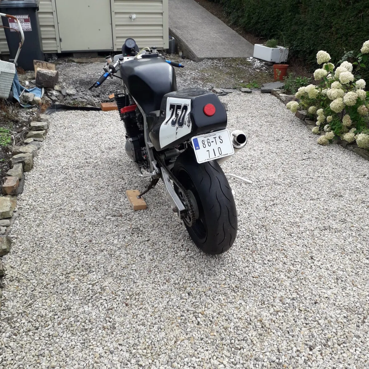 Suzuki GSXR 750 - Image 2