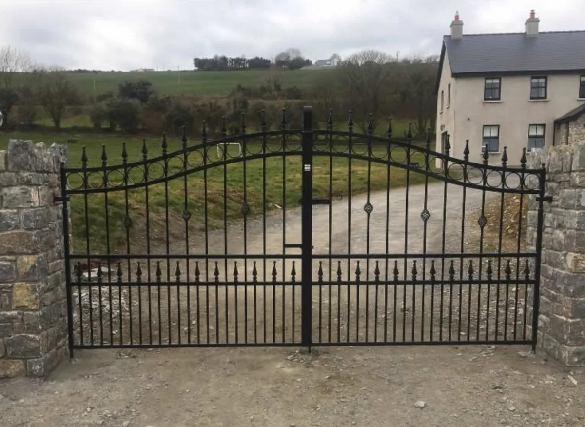 Custom Made Steel Gates & Railings | Supply & Fit - Image 2