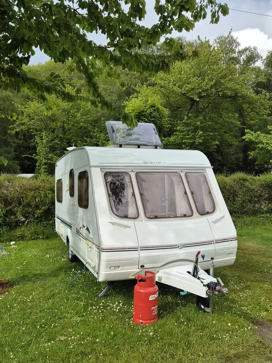 Caravan - Image 1