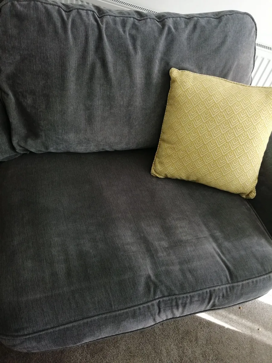 Sofa - Image 4