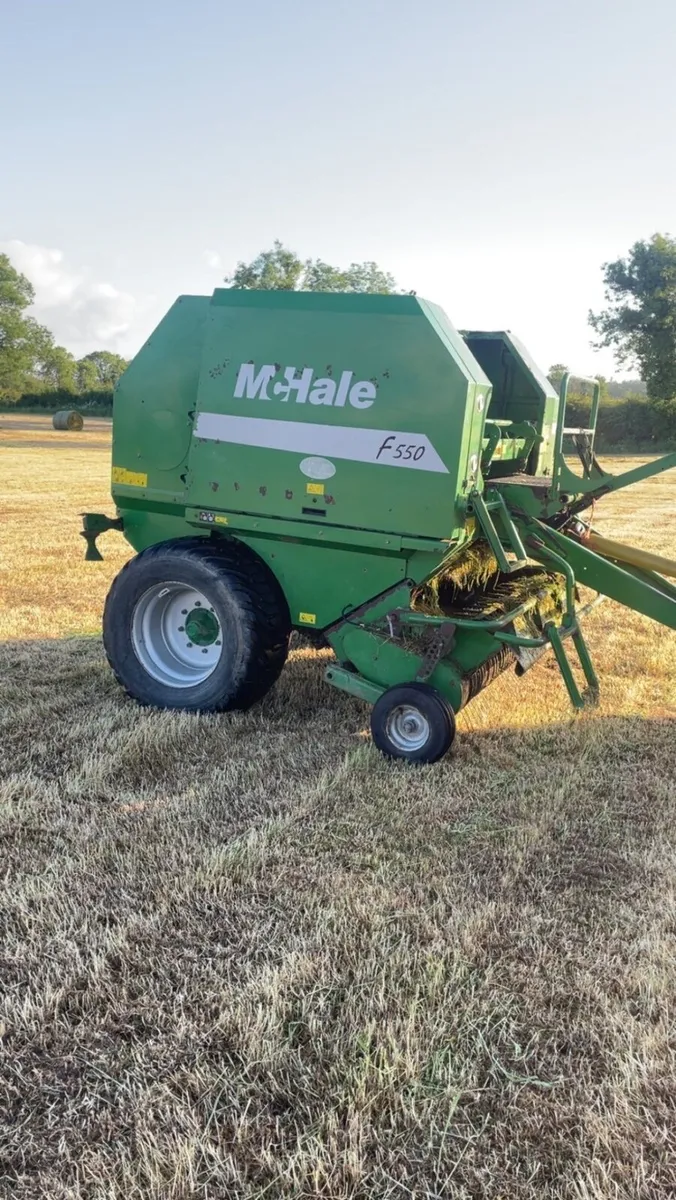 2011 McHale 550 - Image 3
