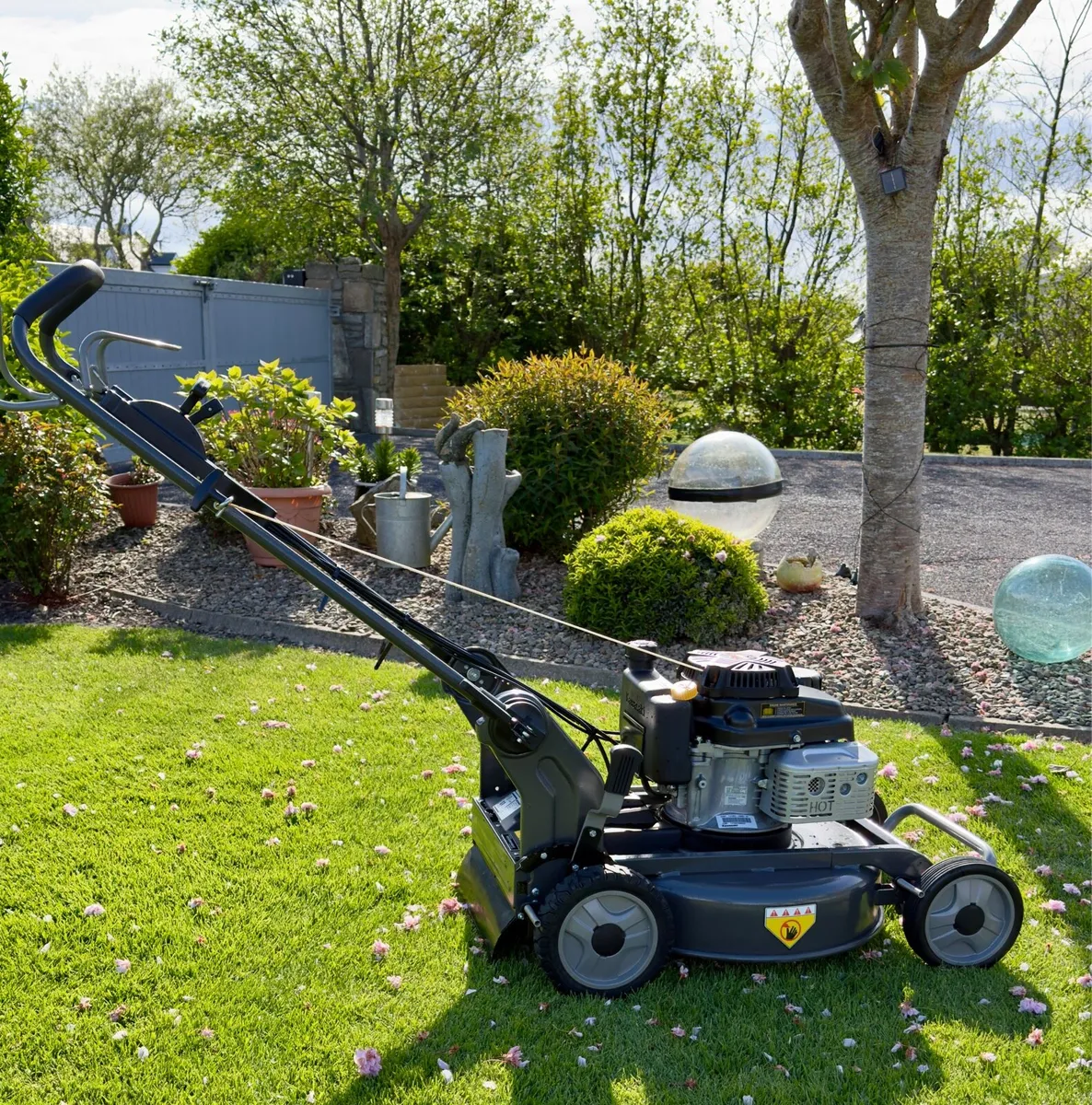 Weibang Mulching Lawnmower - Image 2