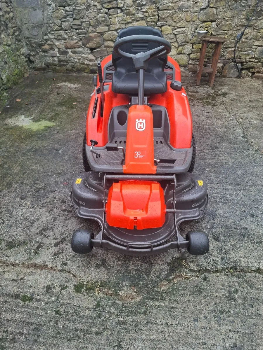 Husqvarna 214 front rider - Image 3