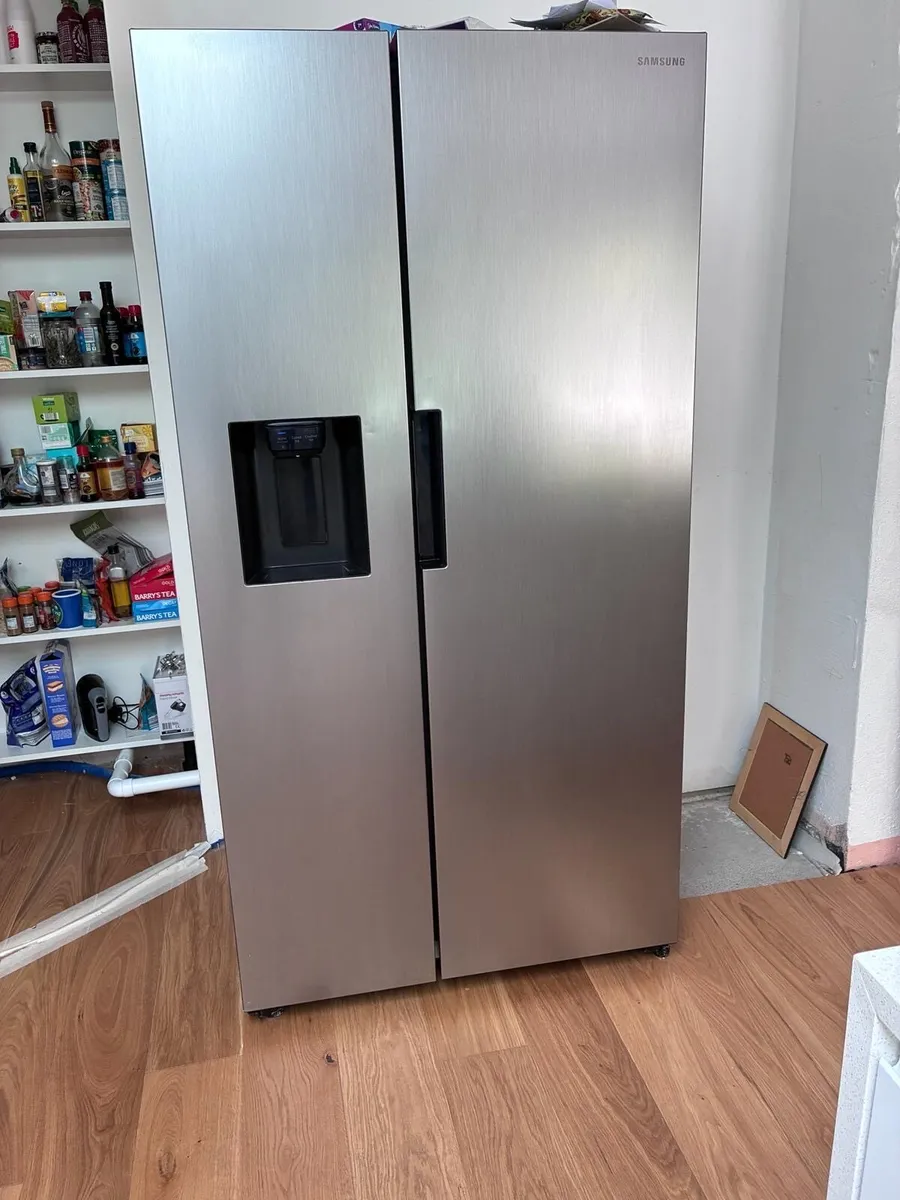 Samsung American style fridge freezer - Image 1
