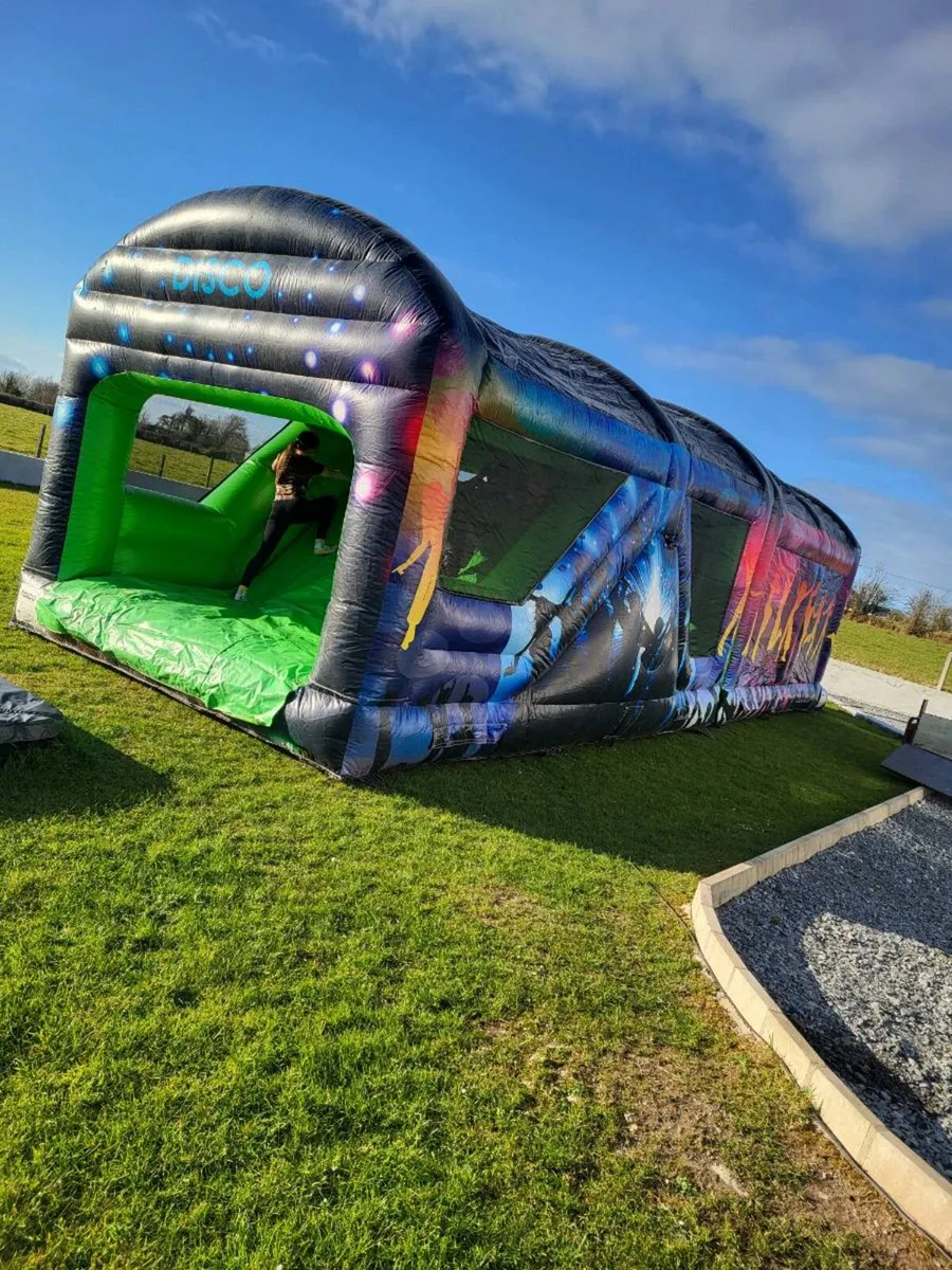 Bounce castle/Disco house - Image 1