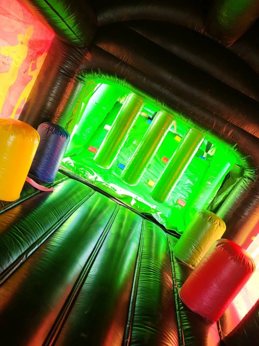 Bounce castle/Disco house - Image 4