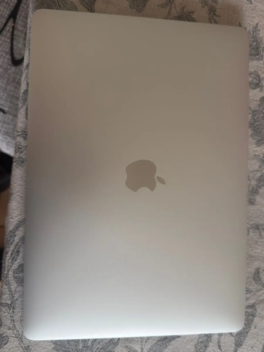 macbook pro m2 2023 - Image 2