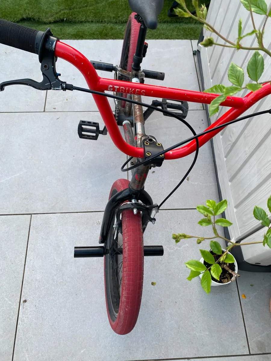 GT Stunt Bike - Image 4