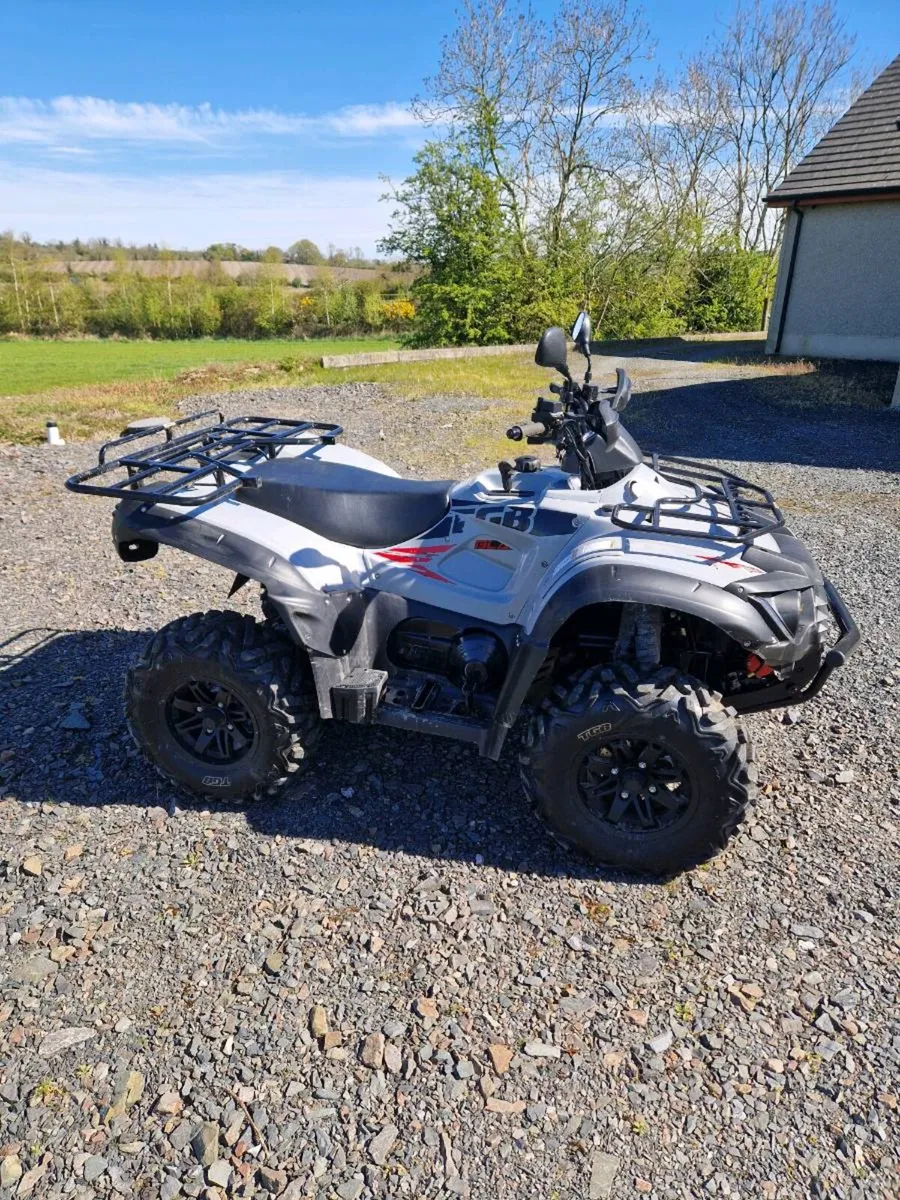 Road legal farm quad - Image 1
