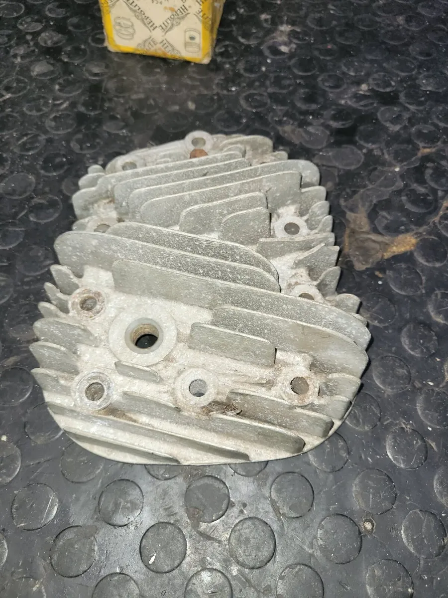BSA M21 600cc Engine & Alloy Head - Image 3