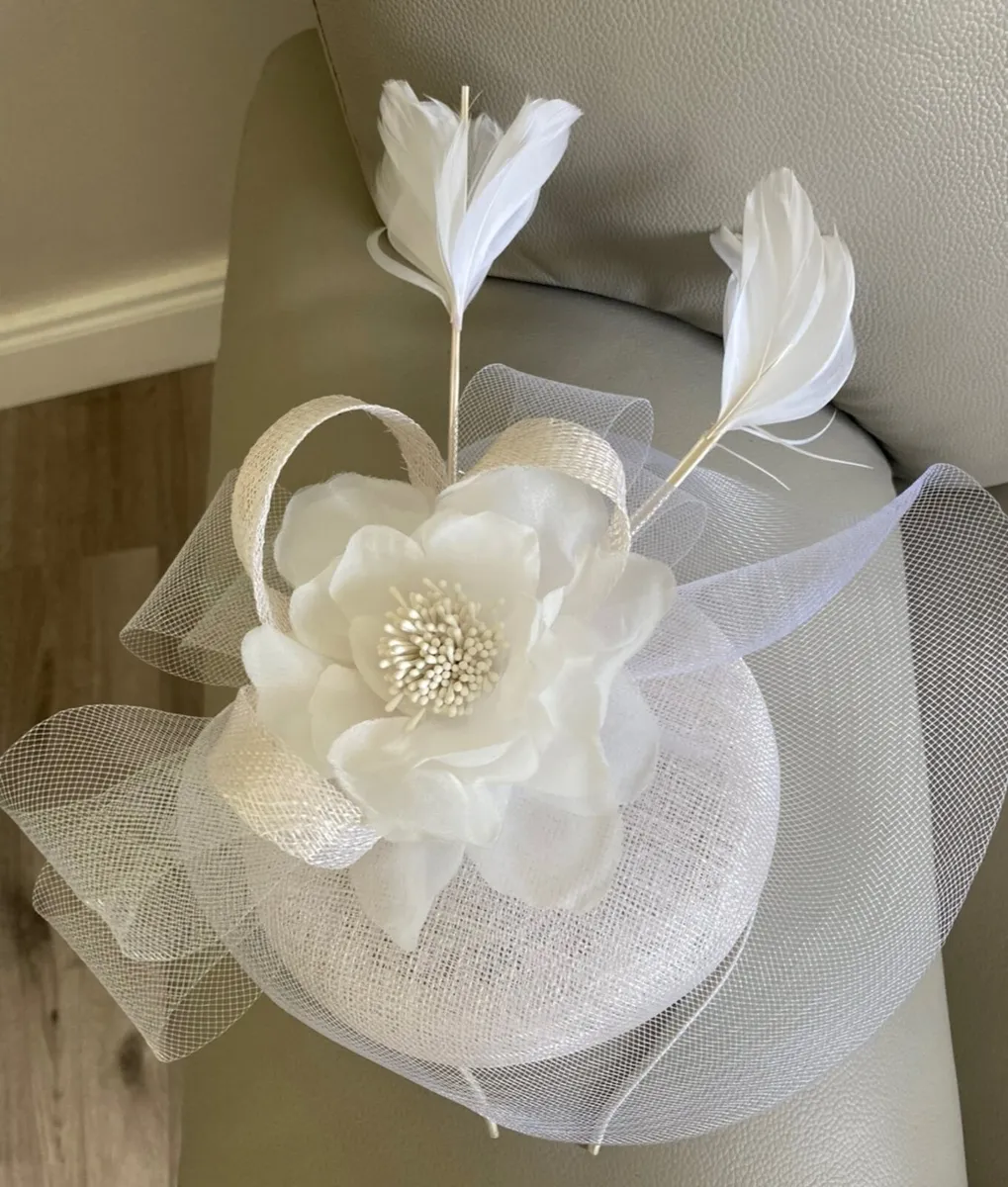 Wedding hat - Image 1
