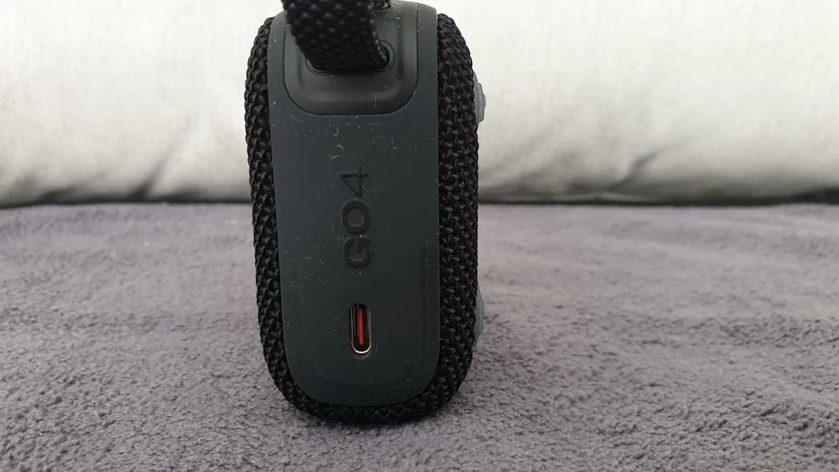 JBL GO4 bluetooth speaker - Image 2