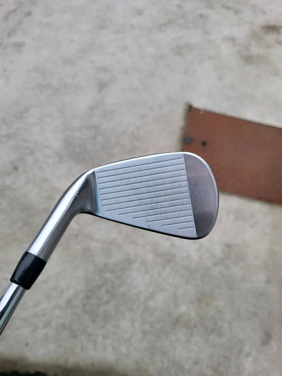 Titleist T200 Irons - Image 2