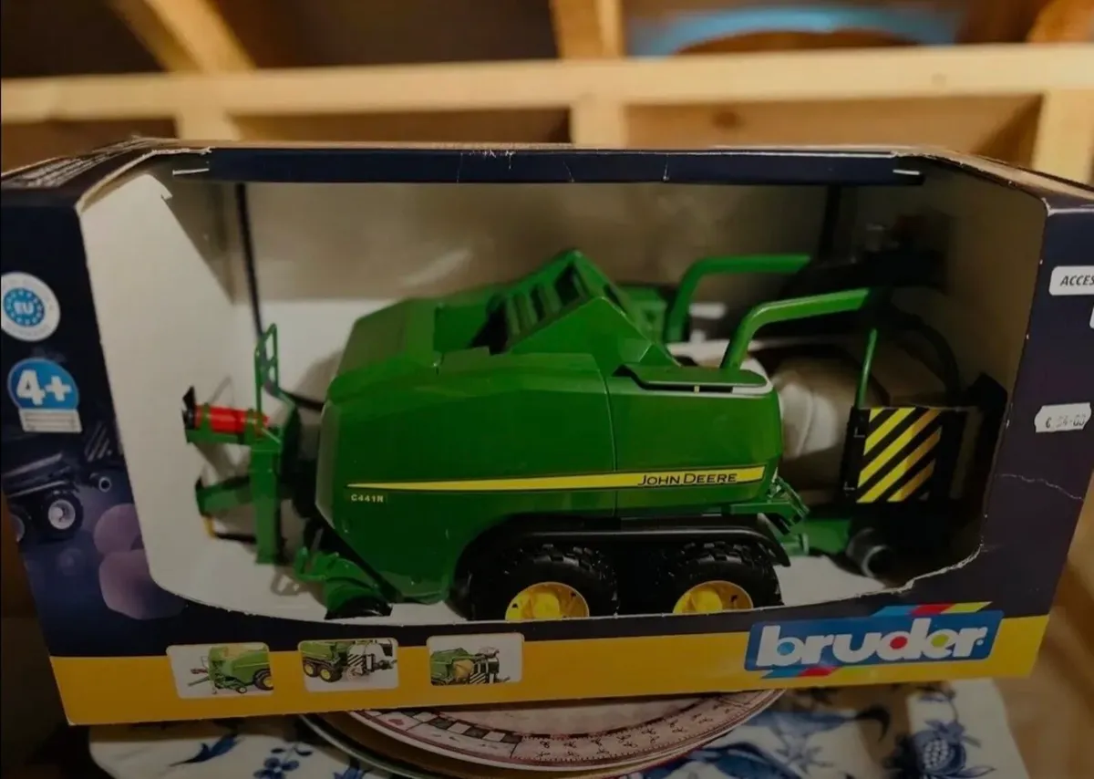Bruder toy - Image 1