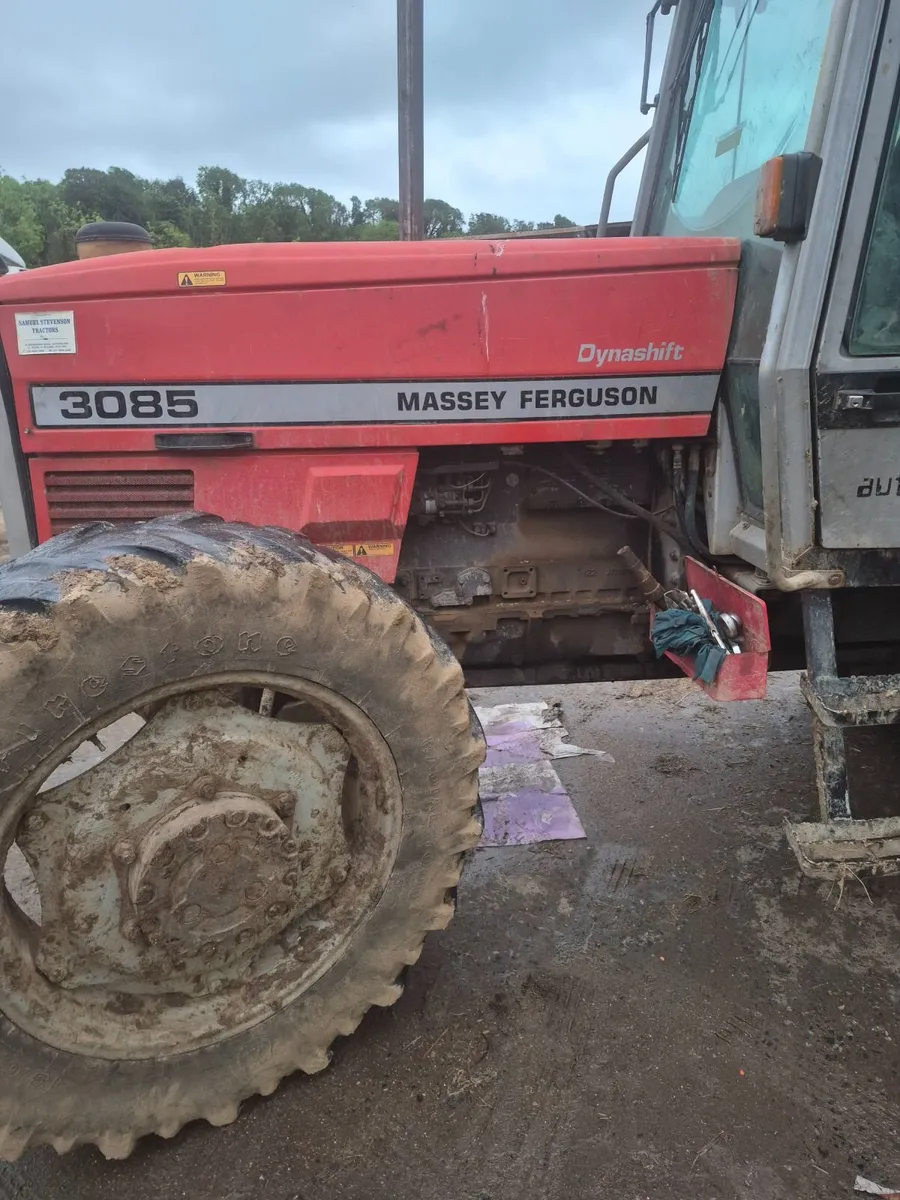 Wanted row crop wheels MF 3085 3095