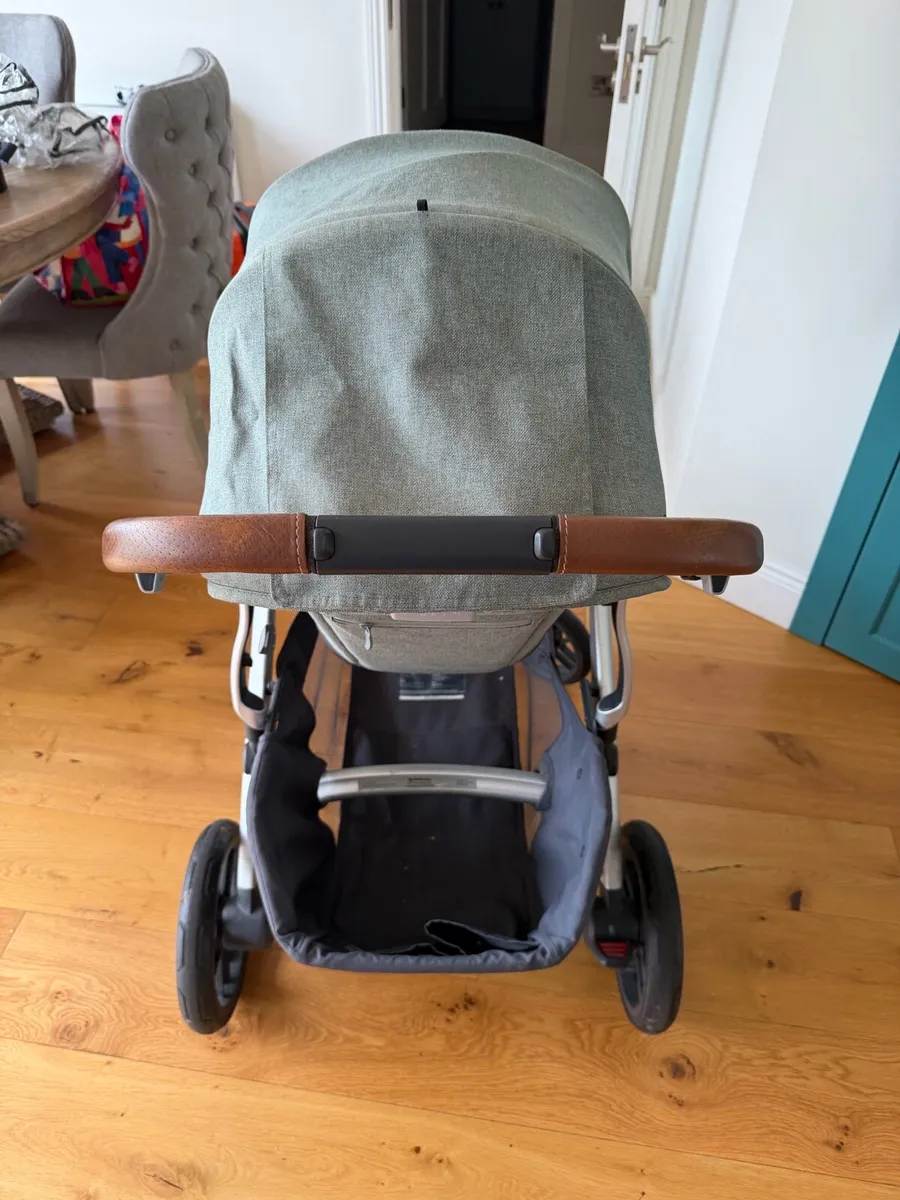 Uppababy Vista V2 Full Set - Image 4
