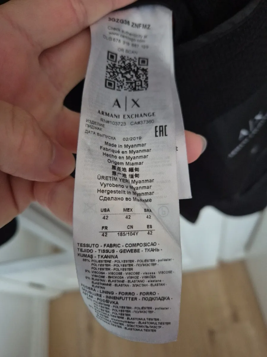 Armani Exchange suit jacket - Image 4