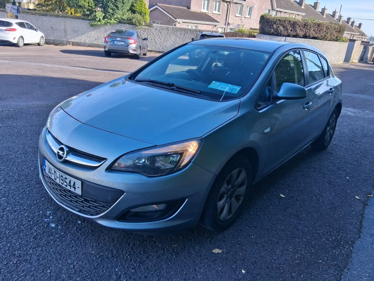 Opel Astra 2014 - Image 4