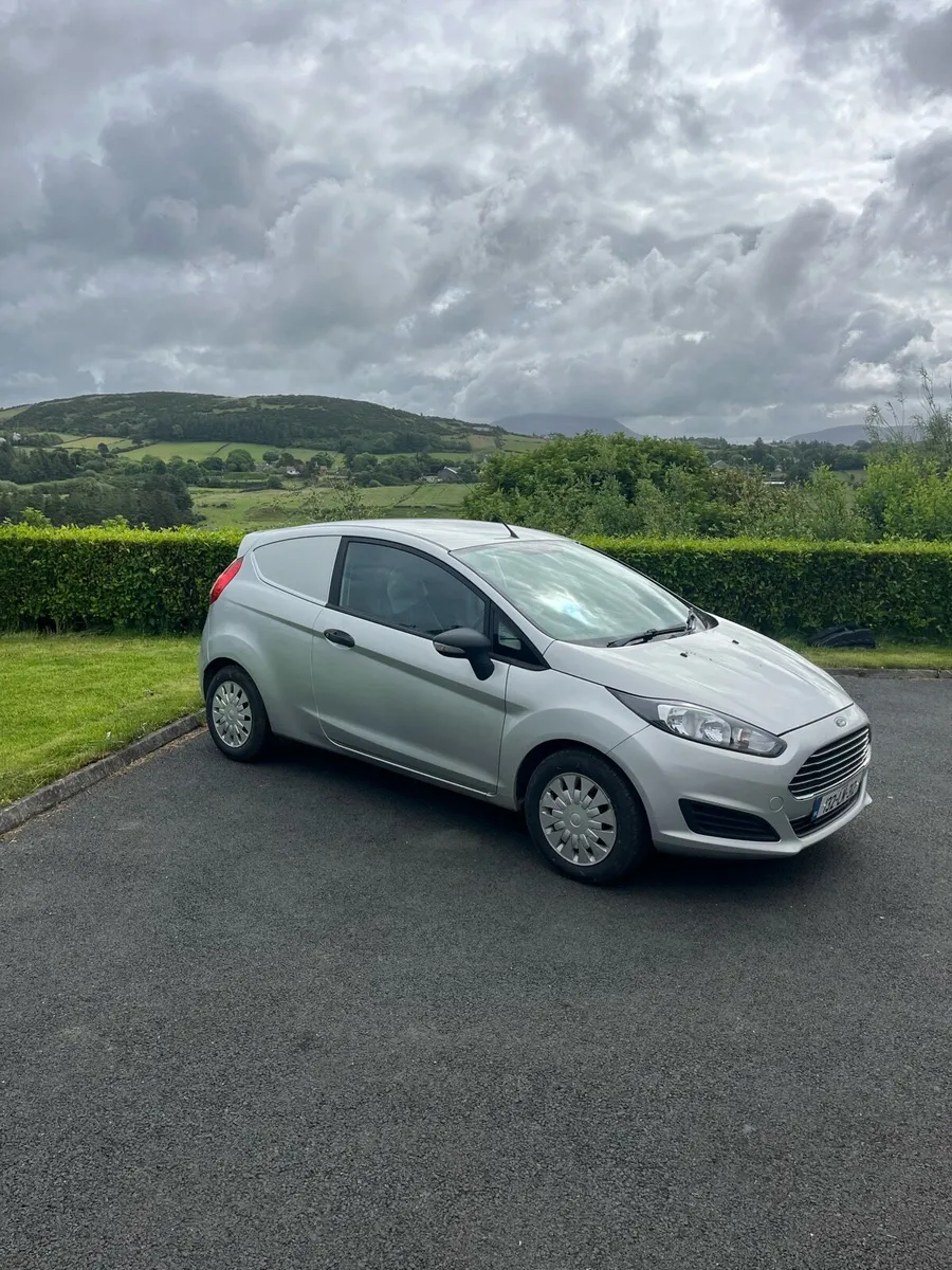 Fiesta Van - Image 1