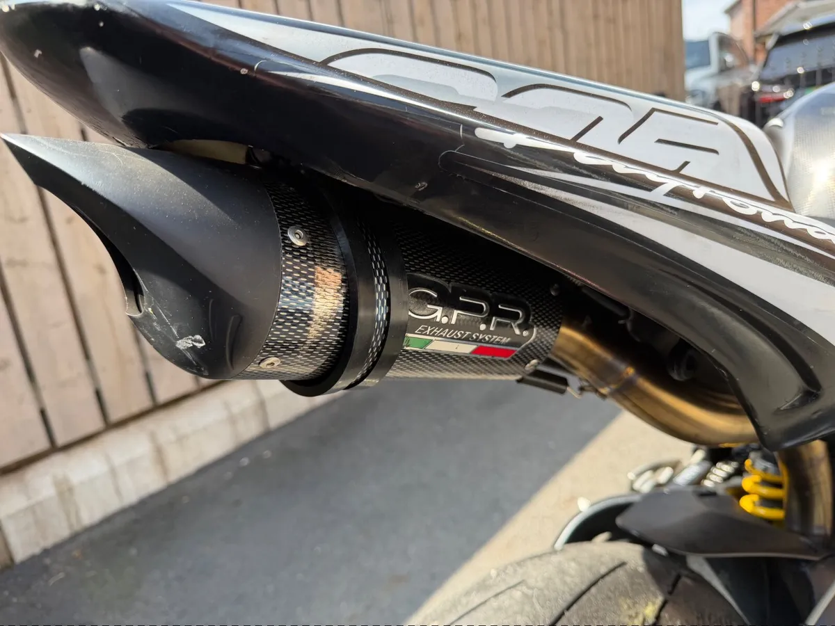 Triumph Daytona 2006 - Image 2