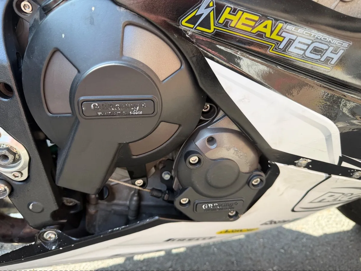 Triumph Daytona 2006 - Image 3