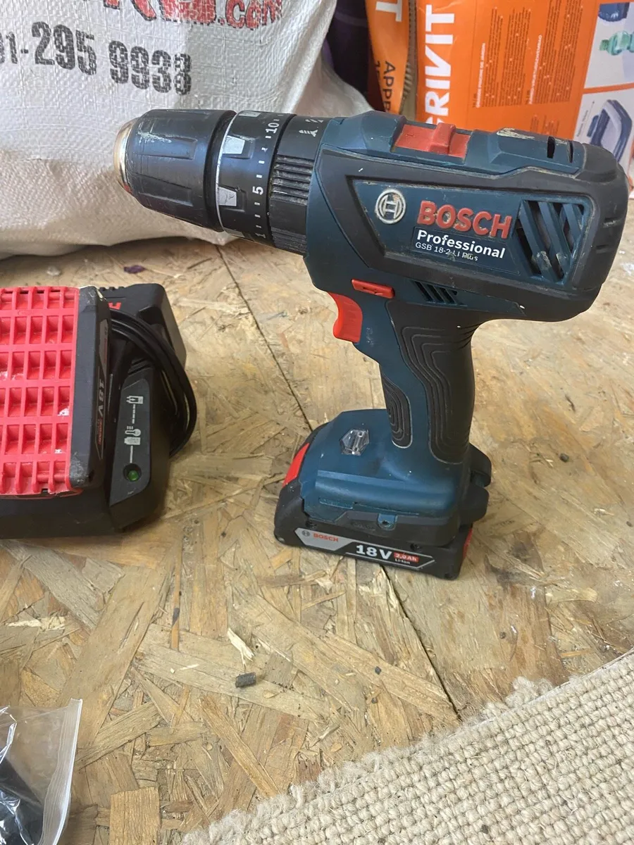 Bosch cordless drill and angle grinder - Image 3