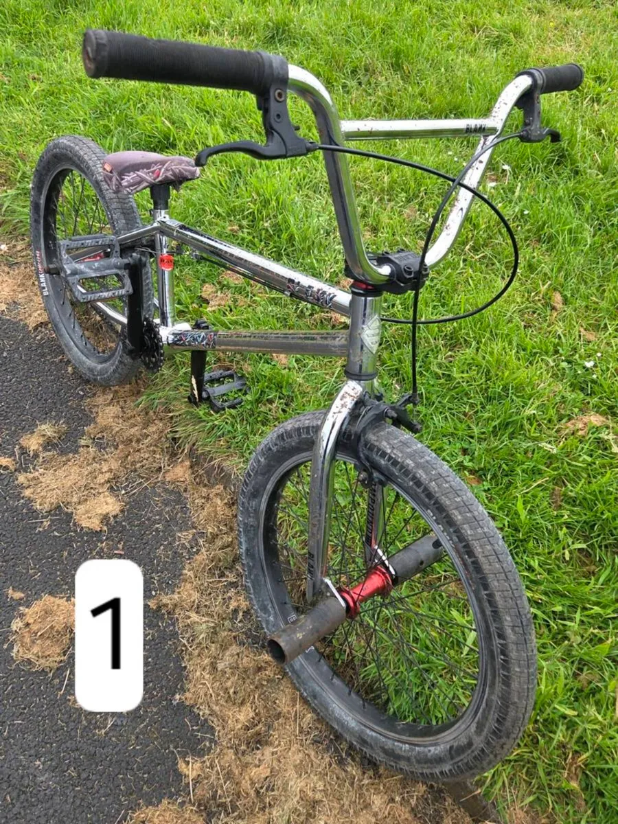 TWO BMX TYPE STUNT BIKE - Image 3