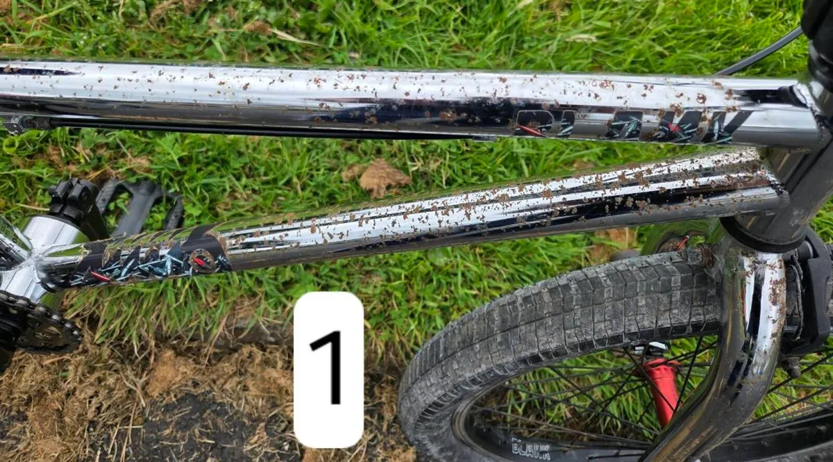 TWO BMX TYPE STUNT BIKE - Image 4