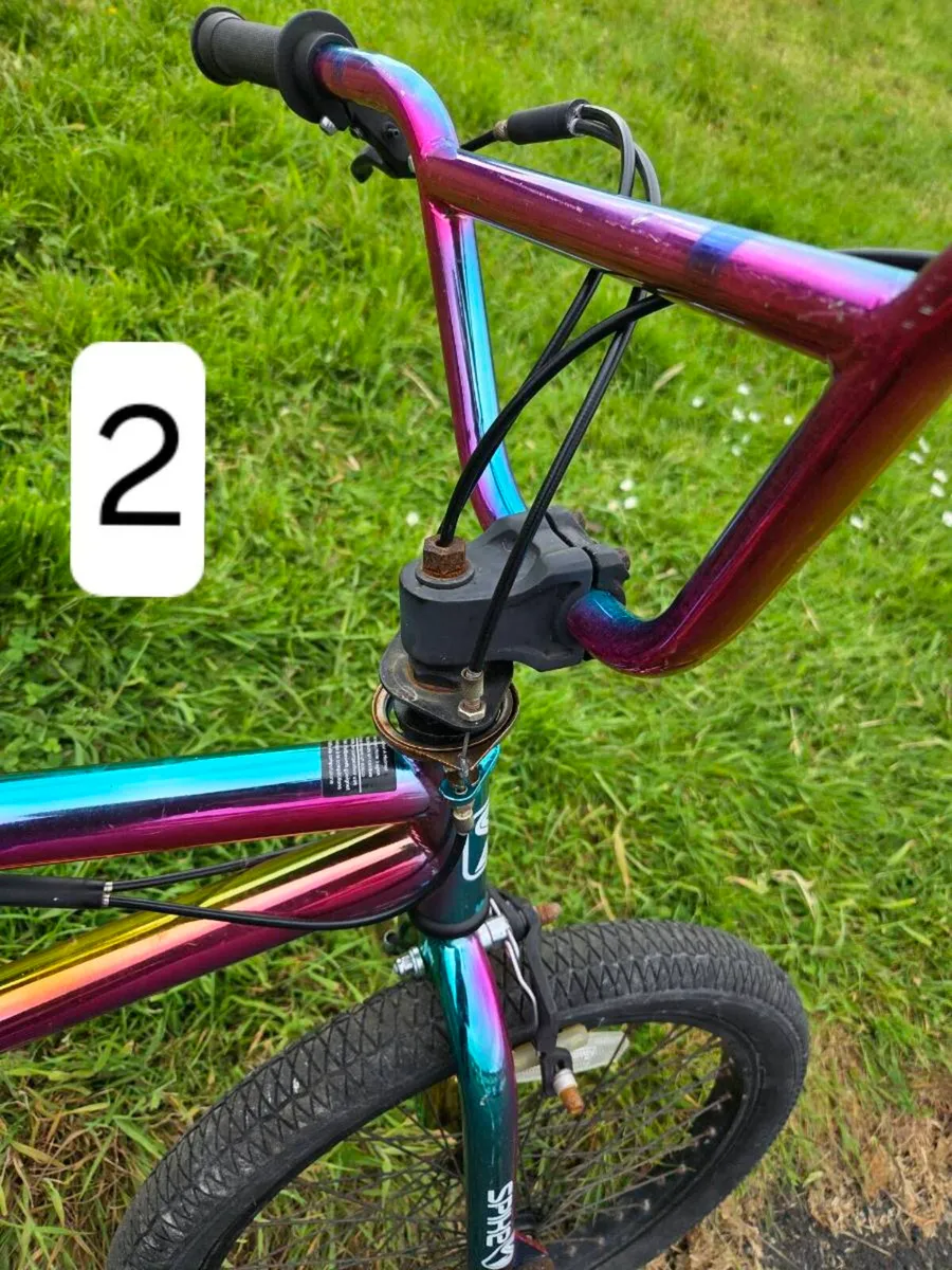 BMX TYPE STUNT BIKE - Image 3