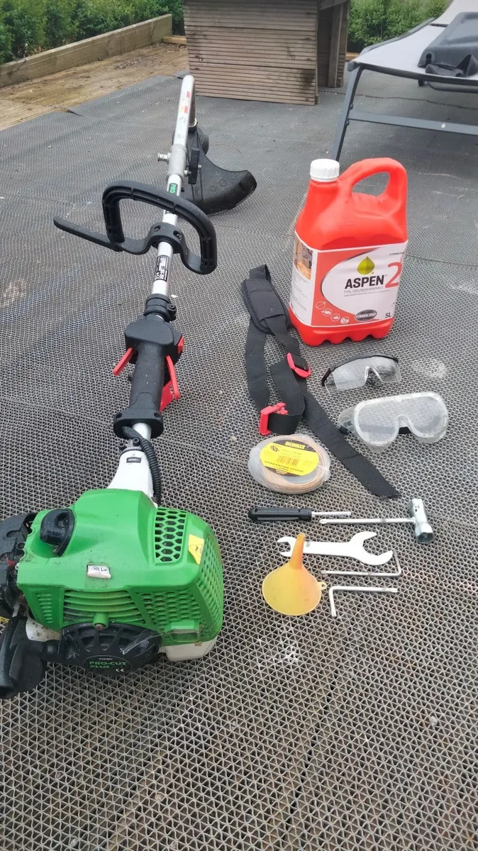 Grass strimmer - Image 3