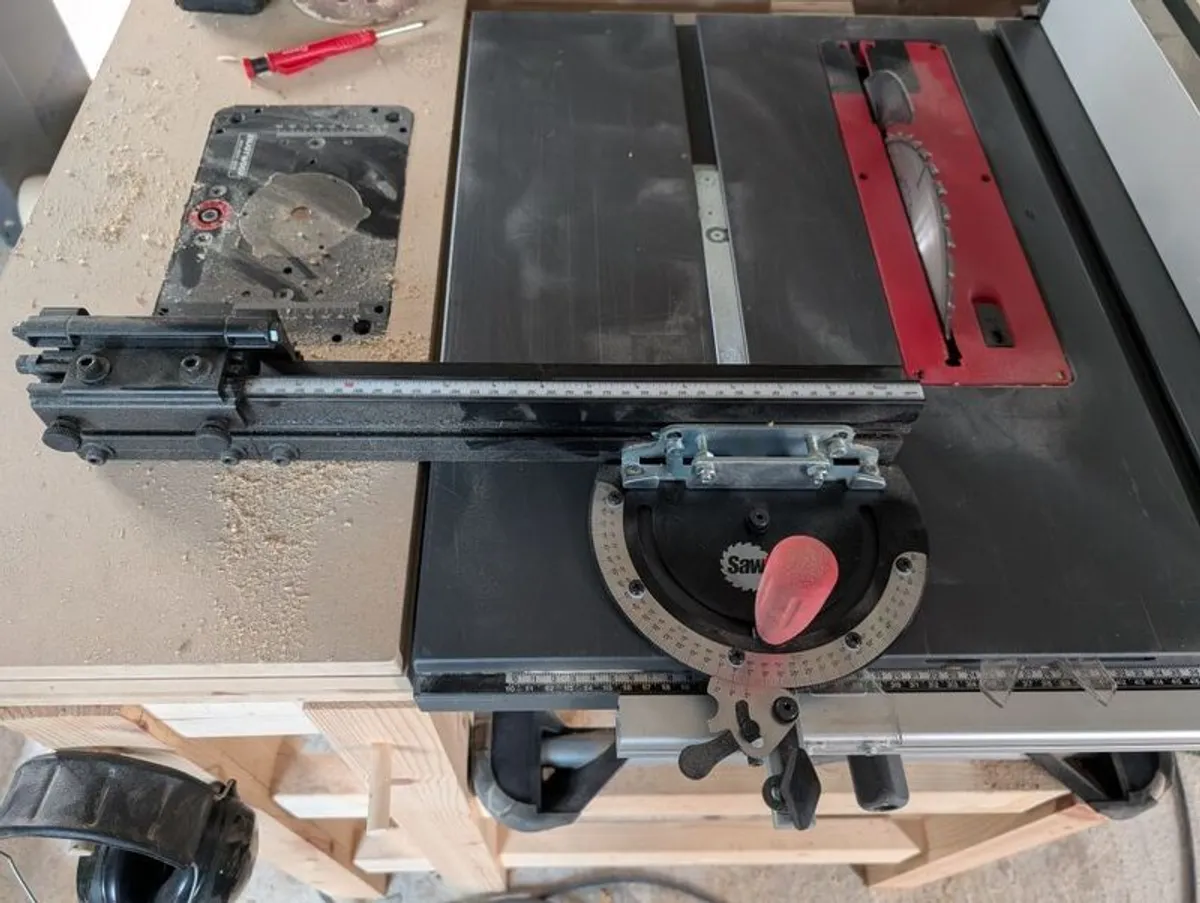 table saw saw stop + mitre gauge+ spare blade and cartridge - Image 2