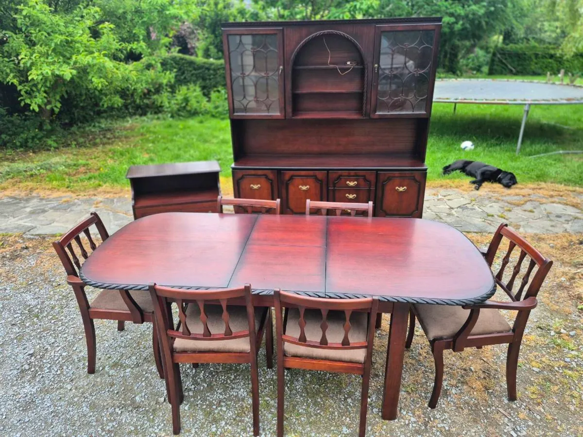Mahogany toned furniture - Image 1