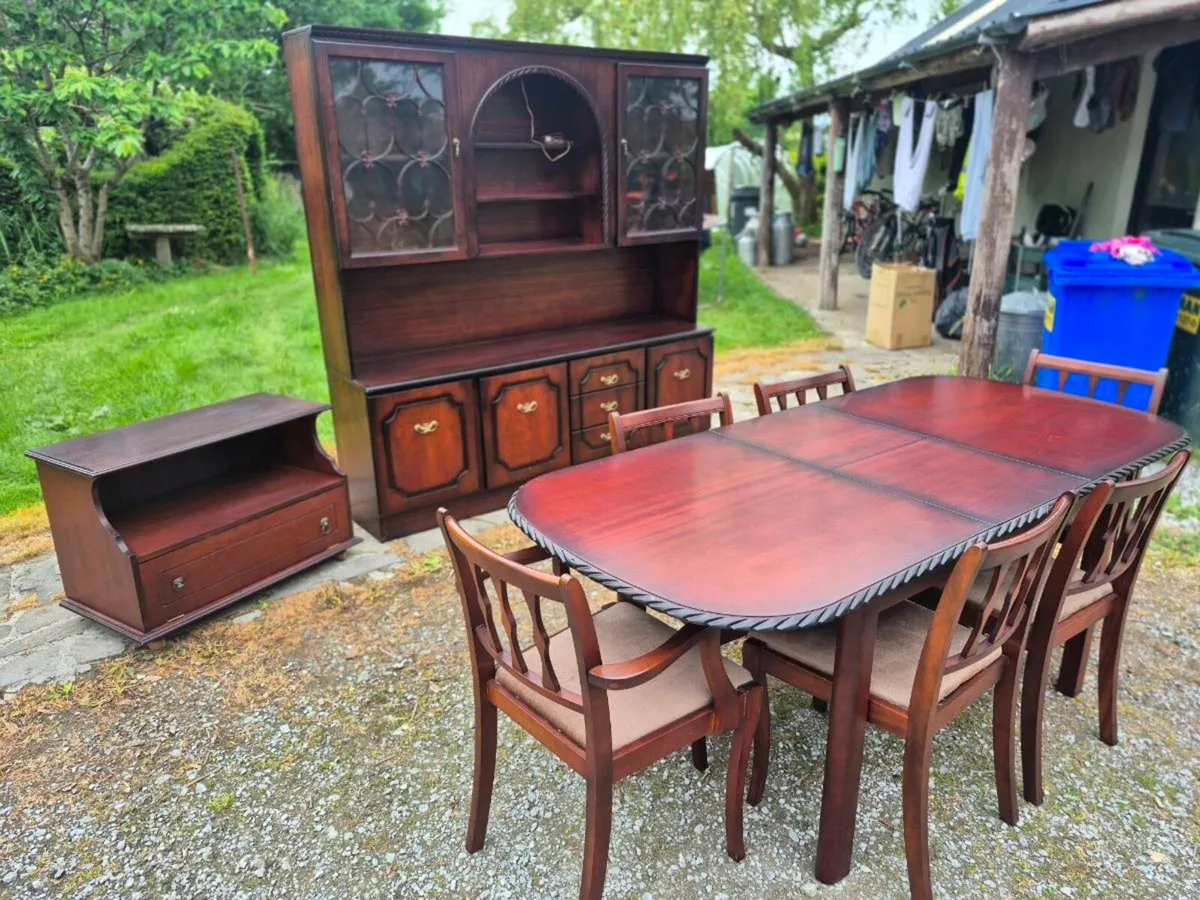 Mahogany toned furniture - Image 3