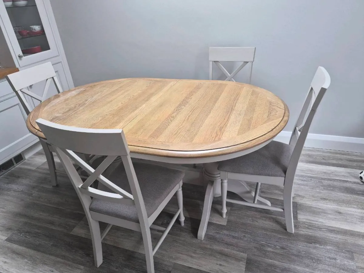 Extendable Table Set - Image 3