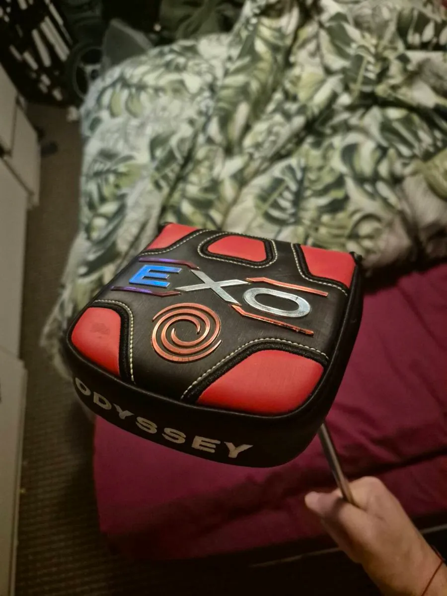 Odyssey Golf Putter 35" (Right Handed) - Image 1
