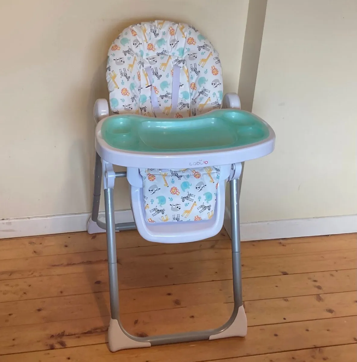 Babylo High Chair with Removable Tray - Image 1