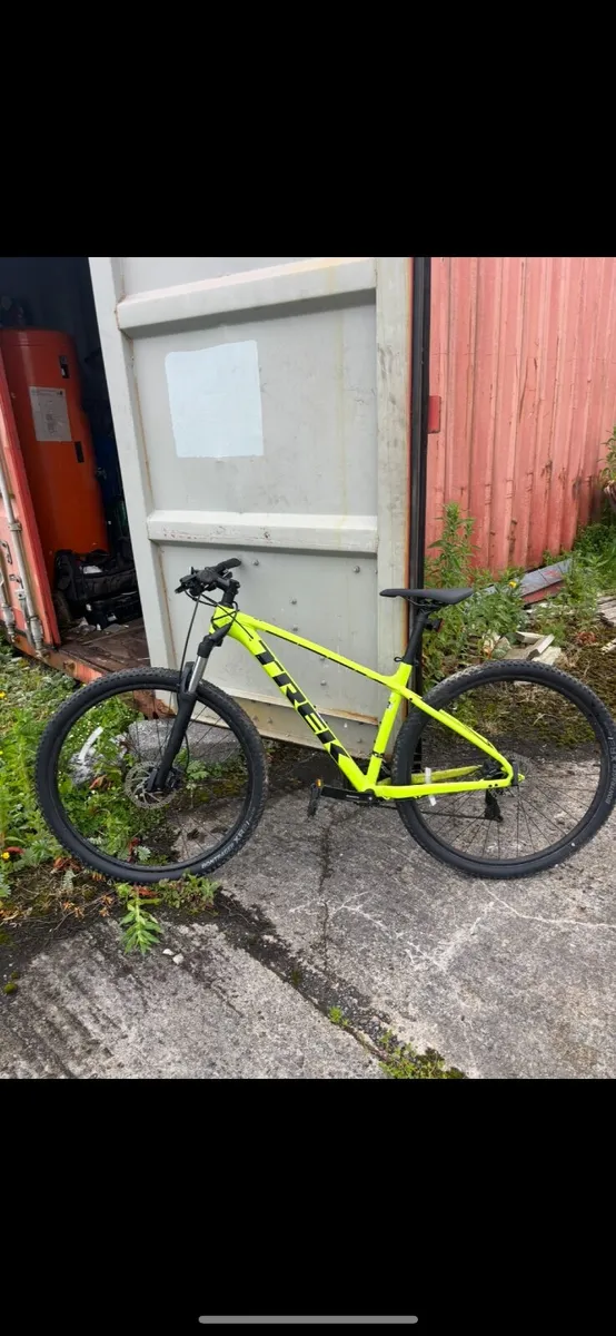 Trek Marlin 5 - Image 1