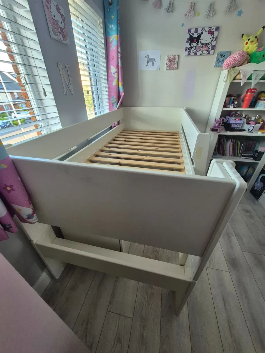 Mid sleeper single bed - Image 4