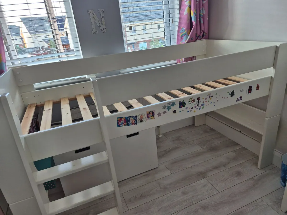 Mid sleeper single bed - Image 1