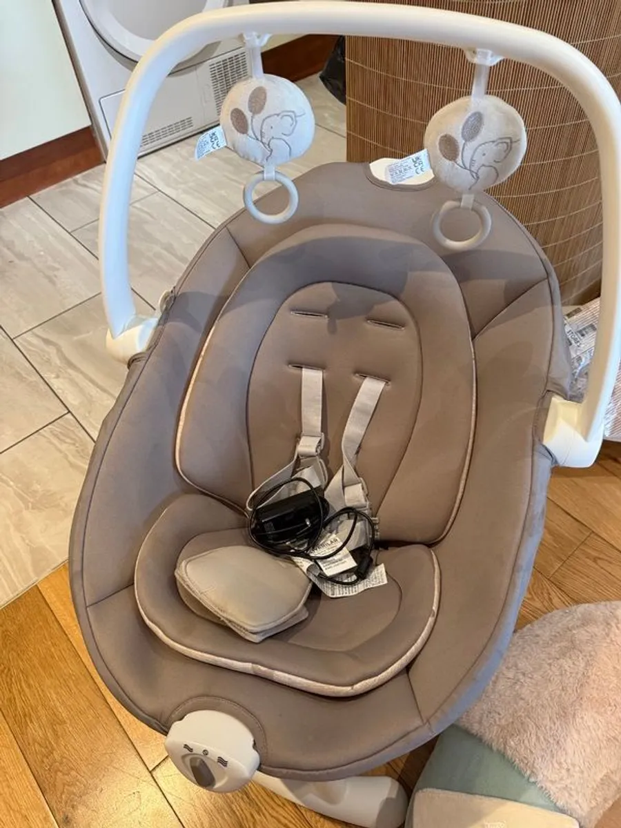 Baby swing - Image 2