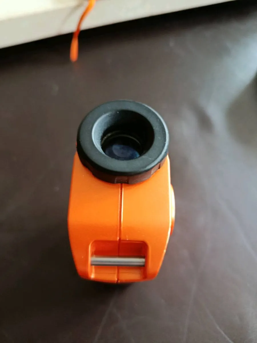 Bushnell V3 Rangefinder - Image 2