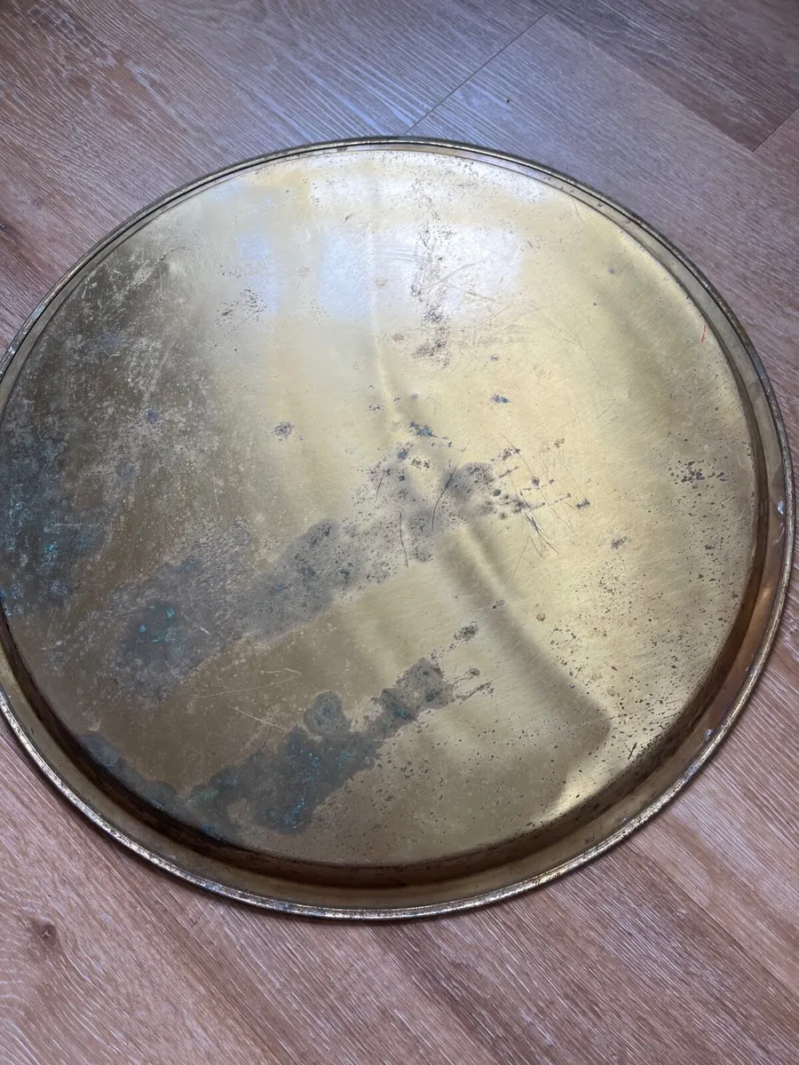 Brass tray table with Chinese motif - Image 2